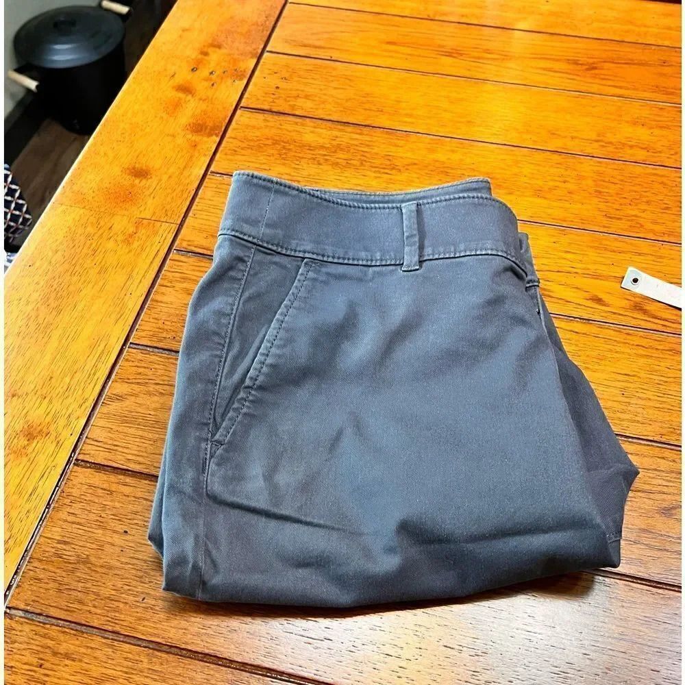 EU Gray Walking Shorts Size 8 #SUM15